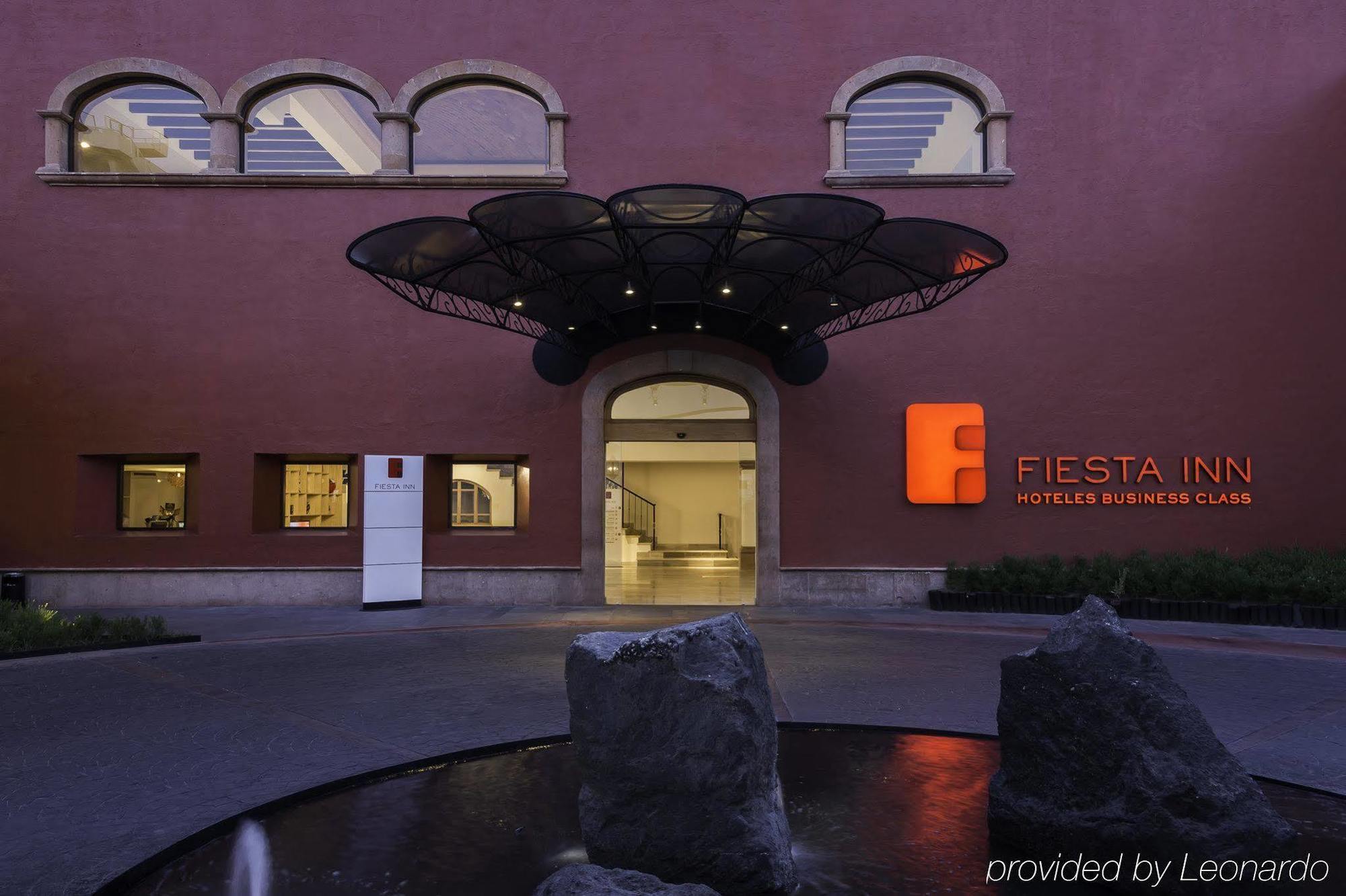 Fiesta Inn Queretaro Exterior photo